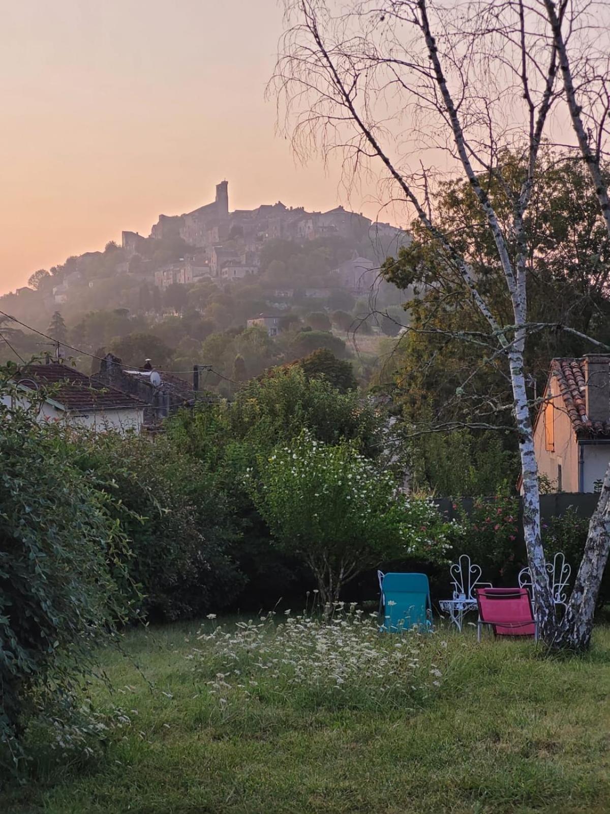 La Jolie Vue Et La Maison De La Tour- Cordes-Sur-Ciel Les Cabannes  Eksteriør billede