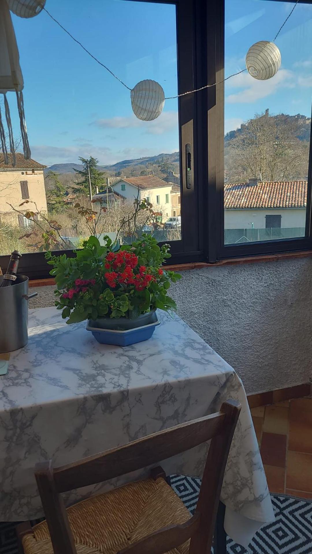 La Jolie Vue Et La Maison De La Tour- Cordes-Sur-Ciel Les Cabannes  Eksteriør billede